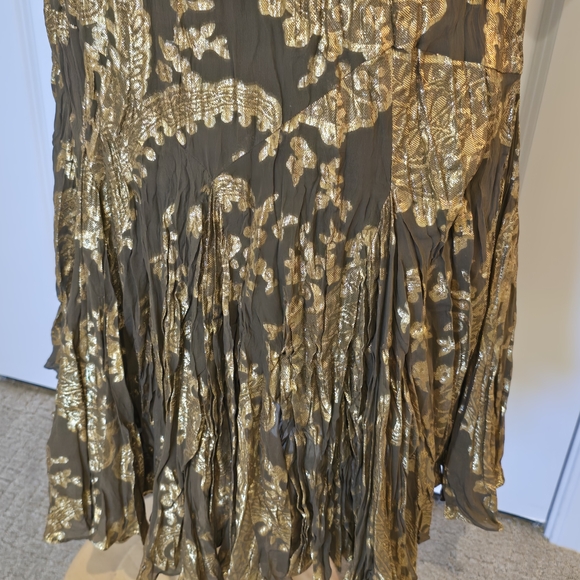 Diane Von Furstenberg Gold and Brown Midi Dress - Picture 13 of 17